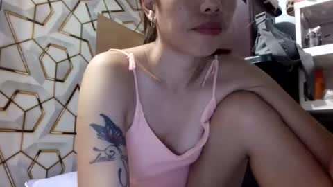 deliciousgirl975840 online show from 24, 4, 2026