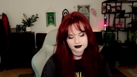 dellacrush_ online show from 21, 2, 2026