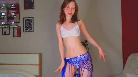 Delora online show from 12, 3, 2025