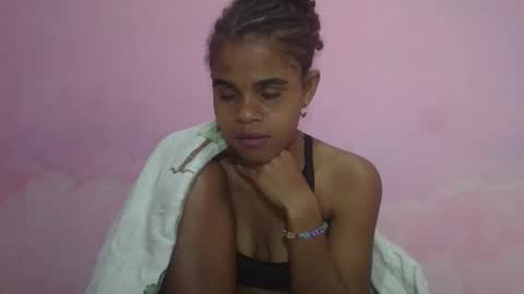 delphine online show from 25, 4, 2026