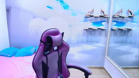 DEMI online show from 15, 4, 2026