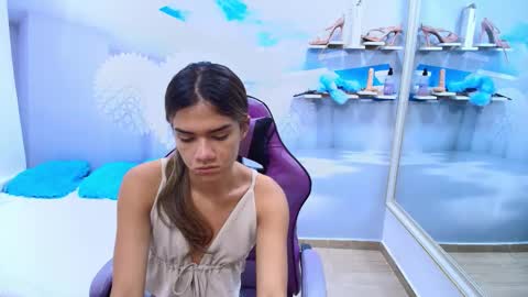 DEMI online show from 22, 4, 2026