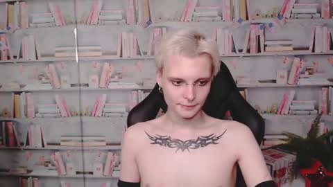 Snapshot of demianenglen chatting on 3, 3, 2025 demianenglen online show from 3, 3, 2025