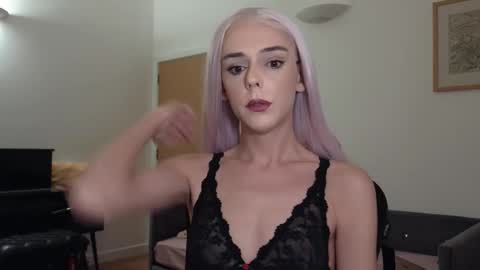 Demii online show from 28, 9, 2025