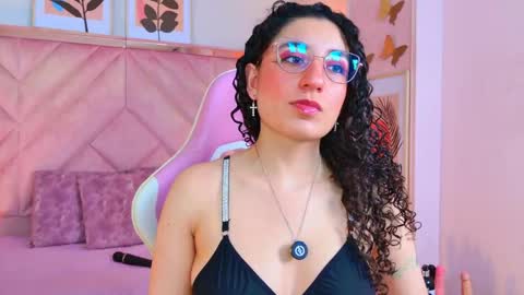 Snapshot of demijones_ chatting on 16, 5, 2026 Demi online show from 16, 5, 2026
