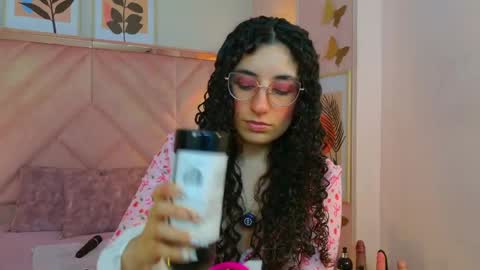 Snapshot of demijones_ chatting on 20, 5, 2026 Demi online show from 20, 5, 2026
