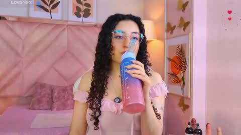 Snapshot of demijones_ chatting on 4, 6, 2026 Demi online show from 4, 6, 2026