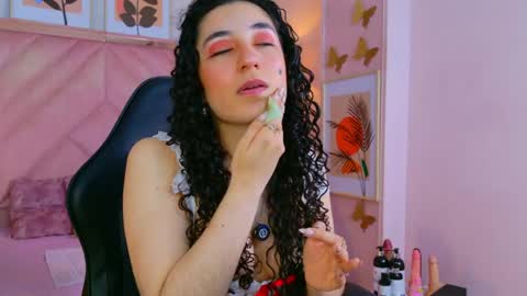 Snapshot of demijones_ chatting on 6, 6, 2026 Demi online show from 6, 6, 2026