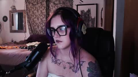 Snapshot of demongf chatting on 24, 10, 2025 Demoness Mina online show from 24, 10, 2025