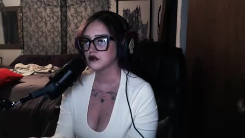 Snapshot of demongf chatting on 25, 11, 2025 Demoness Mina online show from 25, 11, 2025