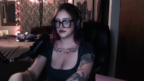 Snapshot of demongf chatting on 29, 11, 2025 Demoness Mina online show from 29, 11, 2025