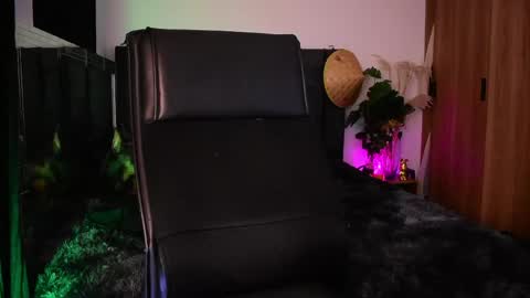 Snapshot of demonkush_ chatting on 8, 6, 2026 DemonKush online show from 8, 6, 2026
