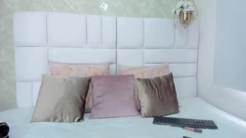 Denisse Khan online show from 18, 4, 2026