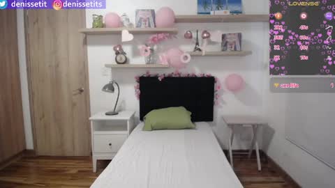    online show from 24, 4, 2026