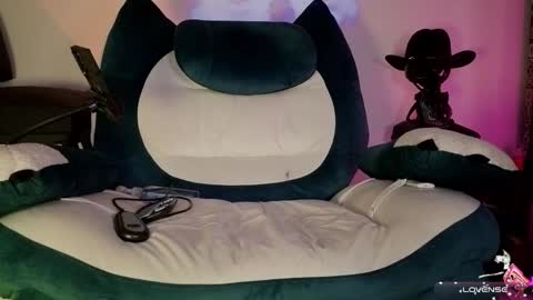 Oliver online show from 8, 11, 2025