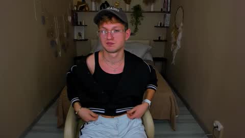 Snapshot of dennis_rodriguez chatting on 29, 11, 2025 Dennis online show from 29, 11, 2025