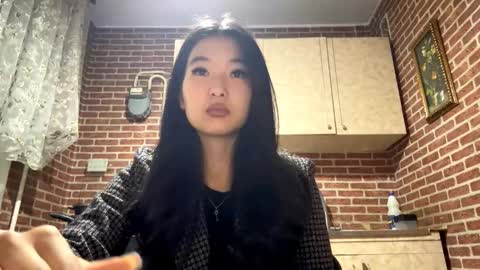 Emma online show from 30, 10, 2025