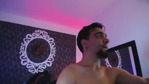 Dereck  online show from 22, 11, 2025