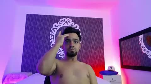 Dereck  online show from 23, 11, 2025