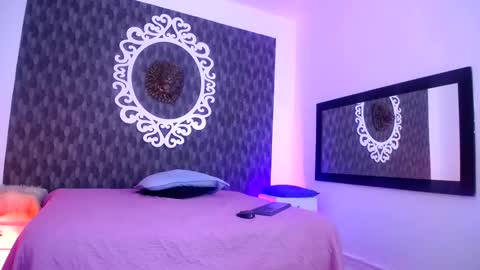 Dereck  online show from 28, 11, 2025