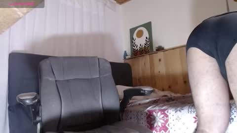 Snapshot of dereck_mills3 chatting on 8, 2, 2026 Dereck Mills3 online show from 8, 2, 2026