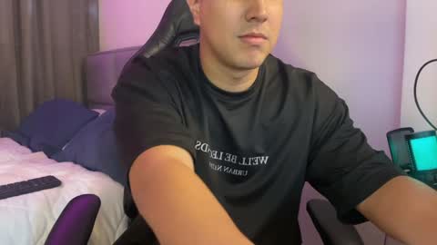 Dereck online show from 3, 2, 2025