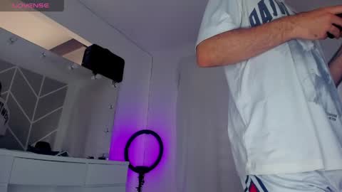 dereckhardd online show from 27, 4, 2026