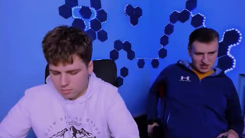 Snapshot of derek_hawk_ chatting on 17, 12, 2025 derek_hawk_ online show from 17, 12, 2025