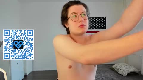 Snapshot of derek_shameless chatting on 19, 11, 2025 Derek online show from 19, 11, 2025