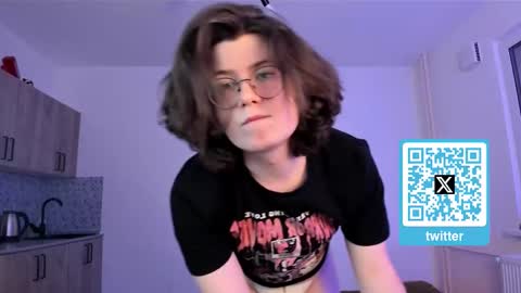 Snapshot of derek_shameless chatting on 8, 3, 2026 Derek online show from 8, 3, 2026