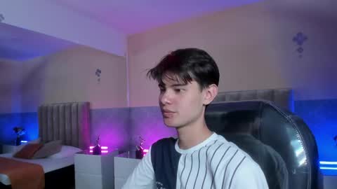 derek_sinn online show from 24, 4, 2026