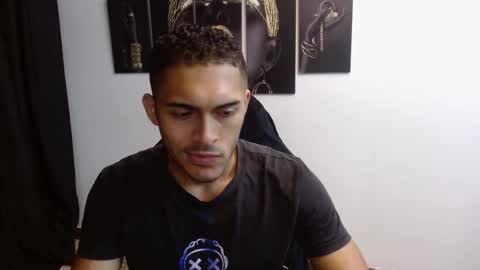 Snapshot of derek_storm_ chatting on 30, 11, 2025 D E R E K online show from 30, 11, 2025