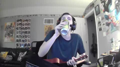 Snapshot of derekdings chatting on 8, 12, 2024 derekdings online show from 8, 12, 2024