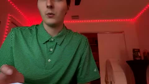 Snapshot of derekdings chatting on 13, 12, 2024 derekdings online show from 13, 12, 2024