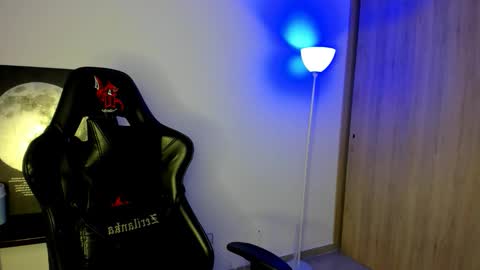 Snapshot of derekmuller11 chatting on 8, 3, 2026 derekmuller11 online show from 8, 3, 2026