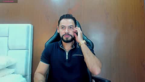 Snapshot of derrybigger_cm chatting on 13, 10, 2025 DerryBigger CM online show from 13, 10, 2025