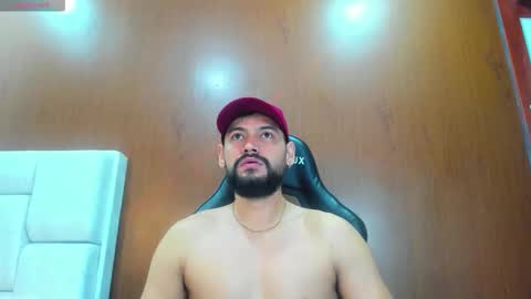 Snapshot of derrybigger_cm chatting on 10, 3, 2026 DerryBigger CM online show from 10, 3, 2026