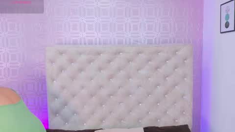 Snapshot of desire_sara chatting on 2, 10, 2025 Sara Desire online show from 2, 10, 2025