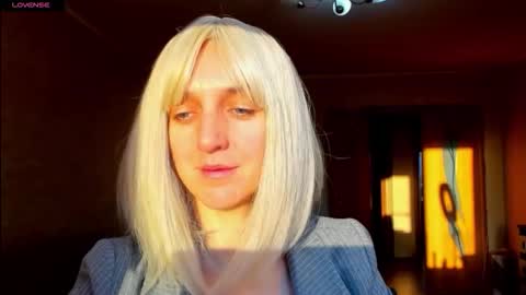 Snapshot of desired_zoya chatting on 18, 11, 2025 desired zoya online show from 18, 11, 2025