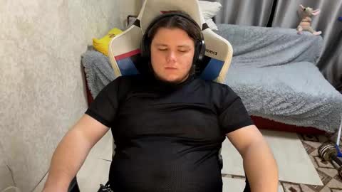 desiredude9 online show from 7, 10, 2025