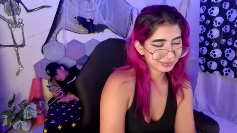 TORI AND MR. BEAR online show from 29, 10, 2025