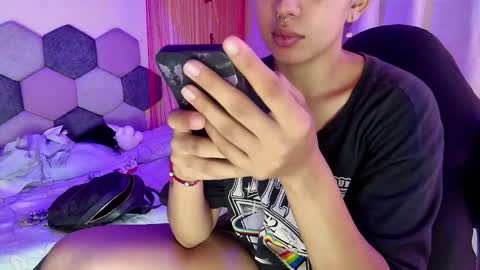 TORI AND MR. BEAR online show from 8, 3, 2026