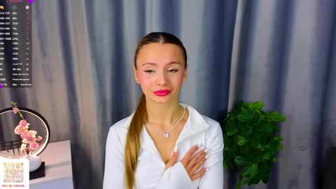 Snapshot of desireeclipse chatting on 4, 3, 2026 Willow online show from 4, 3, 2026