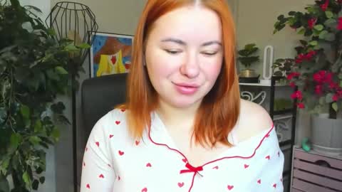 LAYLA online show from 14, 12, 2025