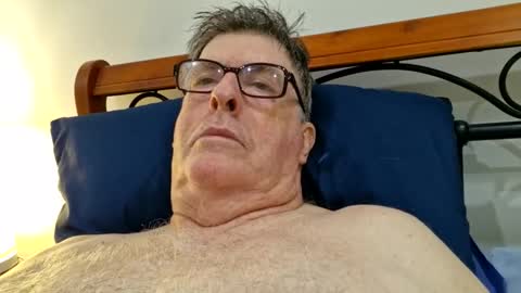 Desmon1958 online show from 24, 2, 2026