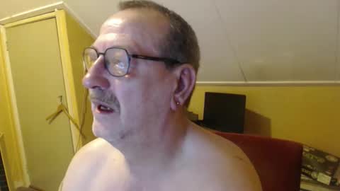 Snapshot of destelp chatting on 26, 3, 2026 destelp online show from 26, 3, 2026