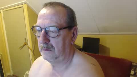 Snapshot of destelp chatting on 27, 3, 2026 destelp online show from 27, 3, 2026