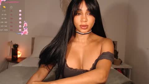 Destinne Mill online show from 15, 12, 2025