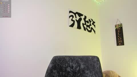 desty_y online show from 11, 9, 2025