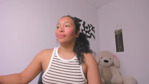 desty_y online show from 7, 4, 2026